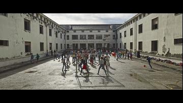 这部8分争议之作，从*启蒙性**讲起