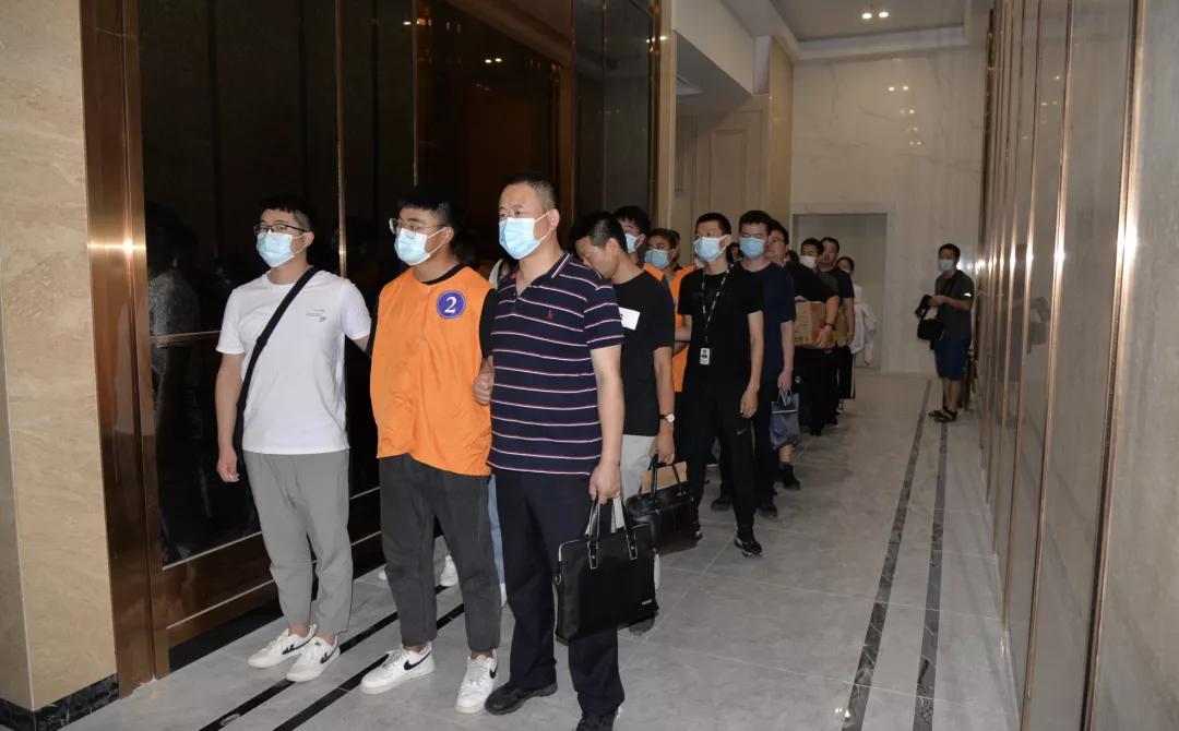 警方打掉3个流窜作案团伙,上海捣毁特大黑灰产团伙