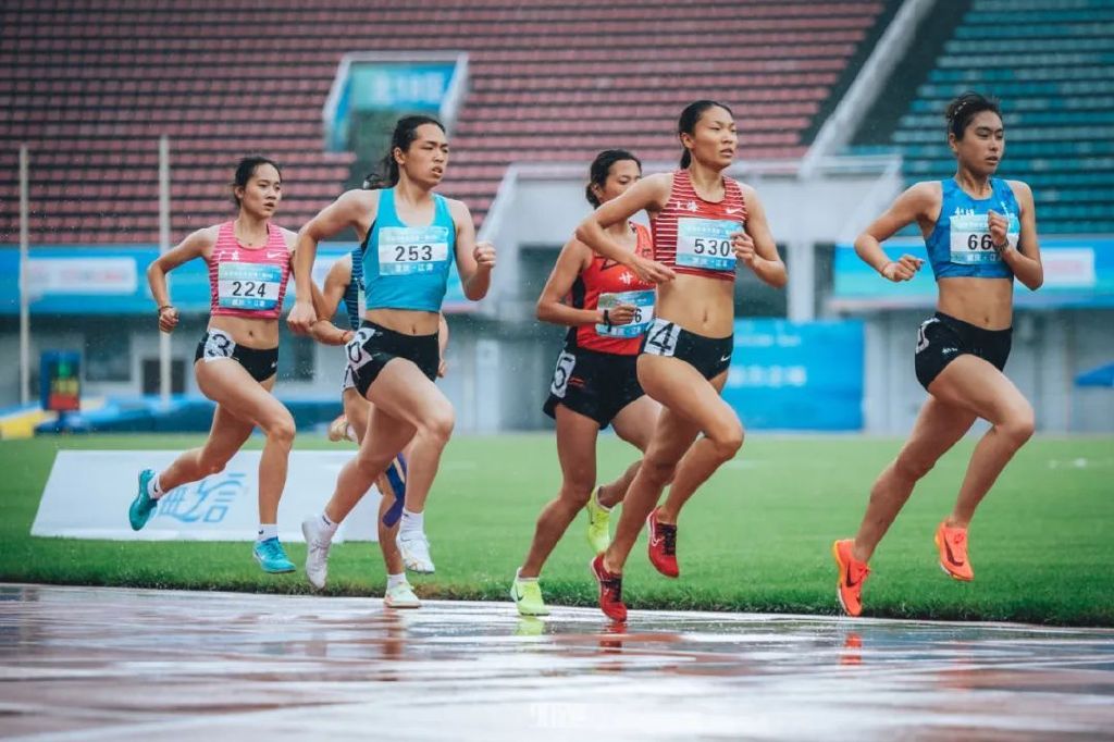 田径比赛英姿勃发,江津田径锦标赛直播