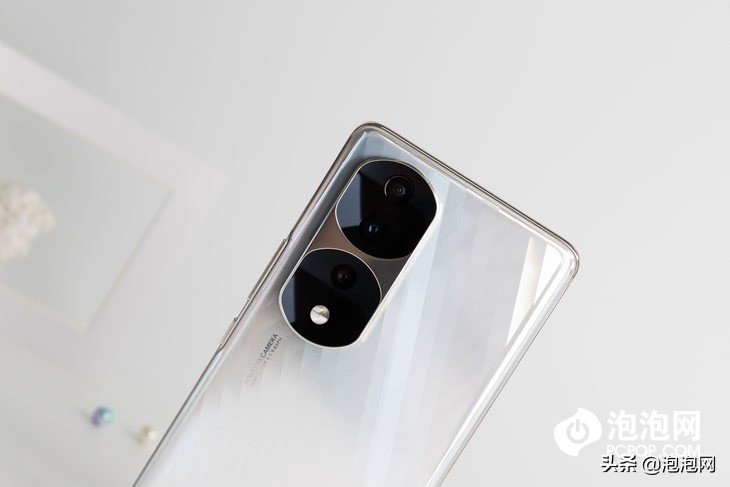 荣耀70pro深度评测,荣耀70pro上手实测惊喜不止一点点