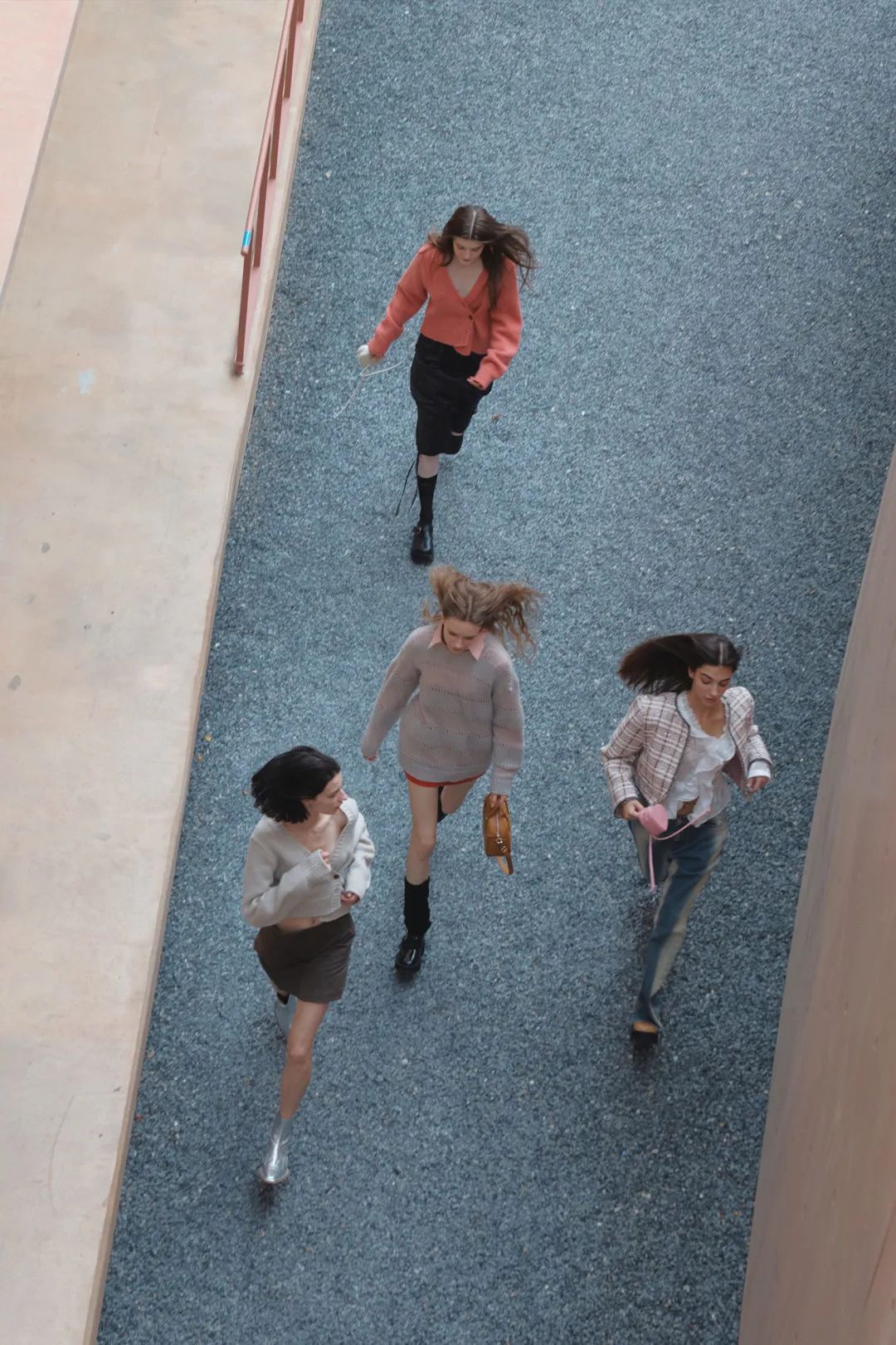 韩系秋冬新款穿搭,每日穿搭分享韩系新款秋冬