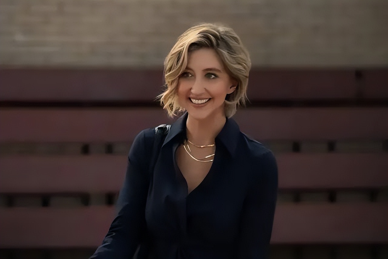 空中大灌篮詹姆斯空接,空中大灌篮詹姆斯的对手是谁