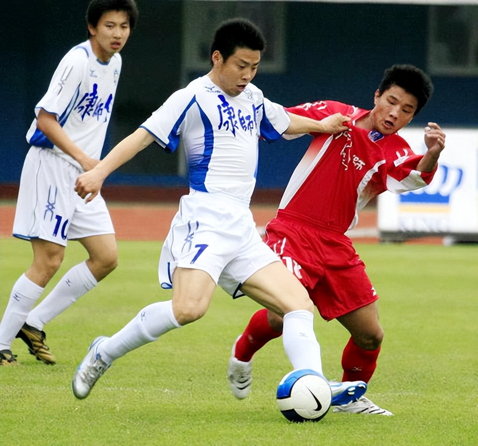 天津队职业化本土球员,天津历年10号球员