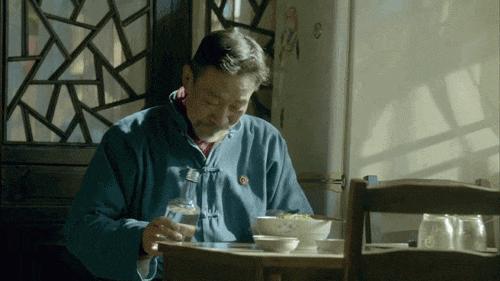 李雪健40年33个影帝都是什么电影,李雪健40年抗癌成功了吗