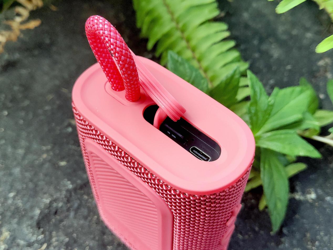 jblgo3和sanagm13spro,sanag塞那m13spro户外音箱