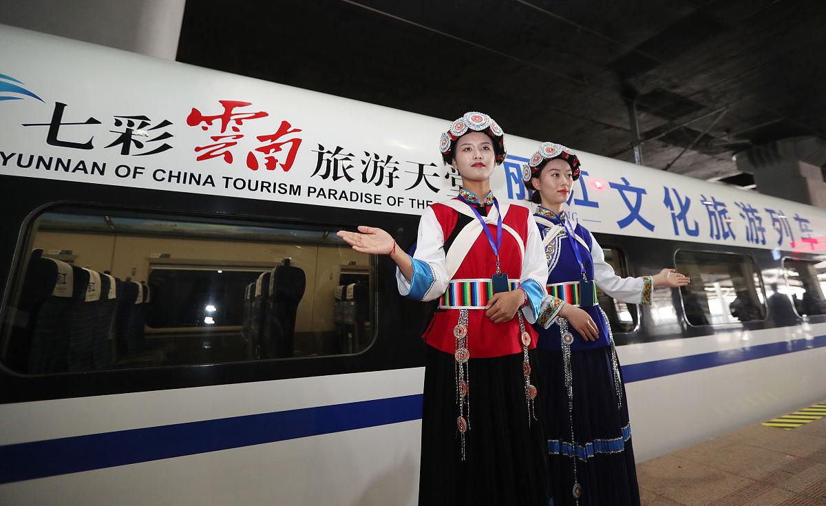 网报云南导游威胁女游客人身安全,鼓浪屿女导游有导游证威胁乘客