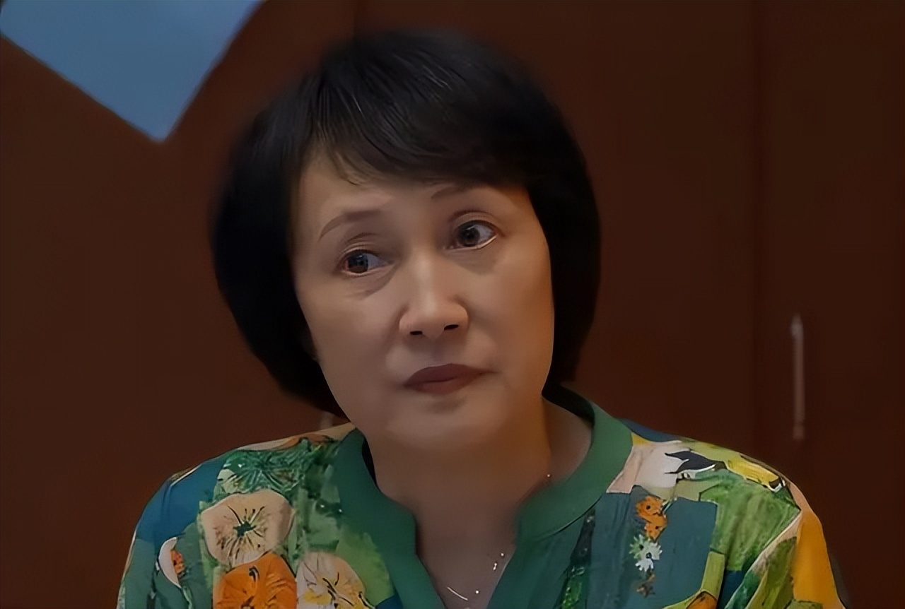 阔别内娱22年，一回归就成“妈圈顶流”，这位“挂历女神”有多牛