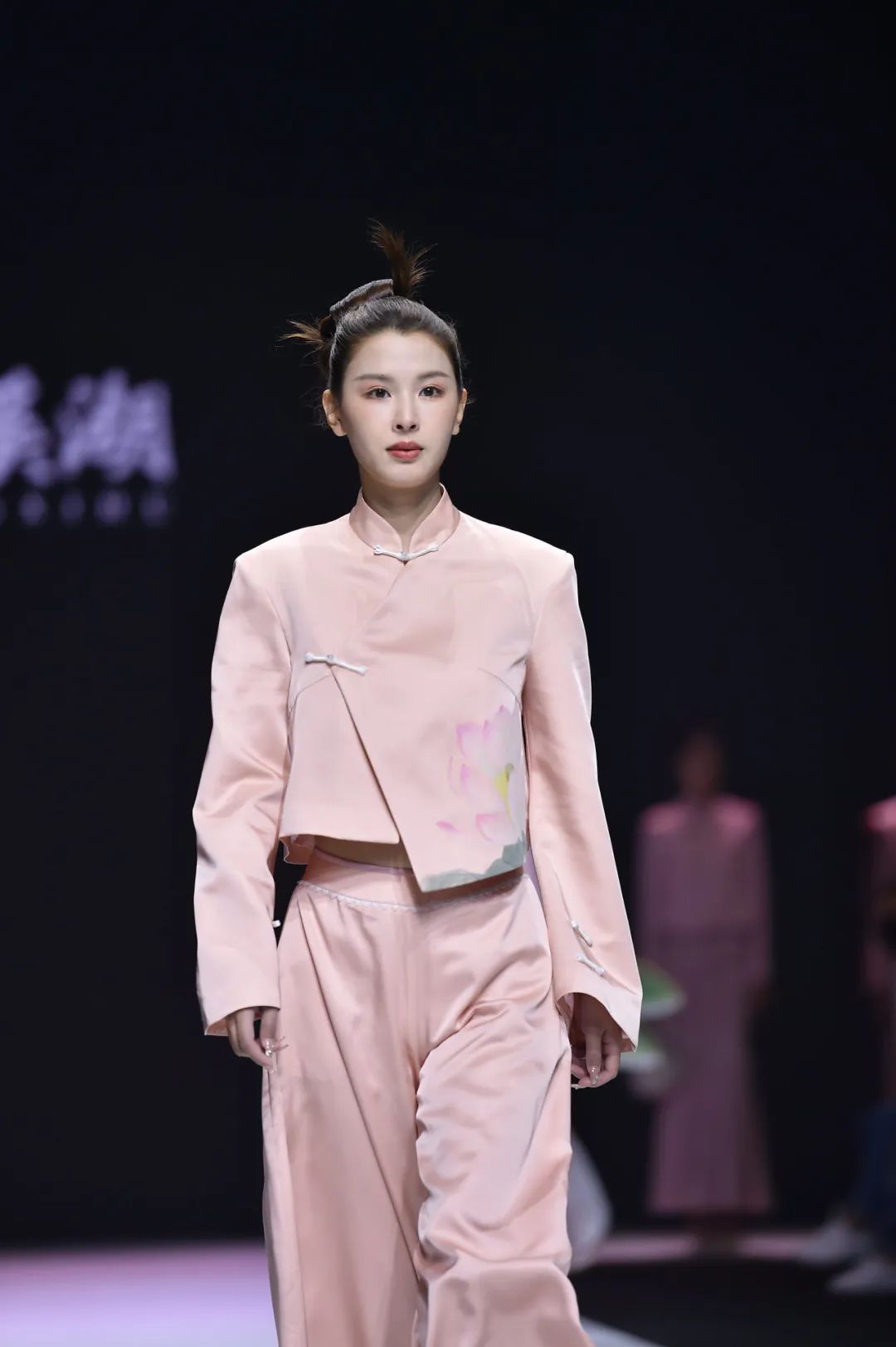 锦绣•新尚||出水芙蓉——江南的夏日浪漫