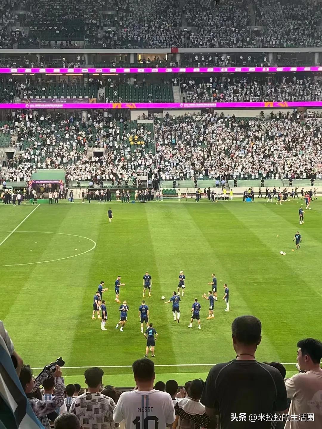 梅西开场仅81秒远射破门,梅西开场仅81秒远射破门三版解说