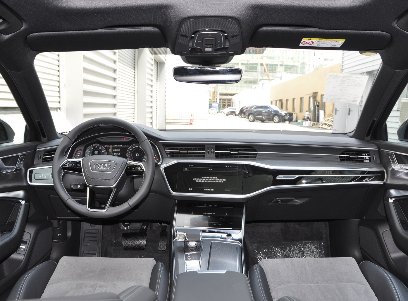 奥迪a6l45quattro臻选动感型,奥迪a6l30周年年型35tfsi时尚型