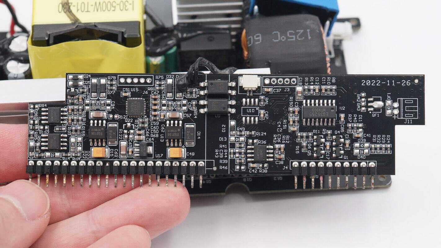 倍思新款150w逆变器,倍思500w车载逆变器