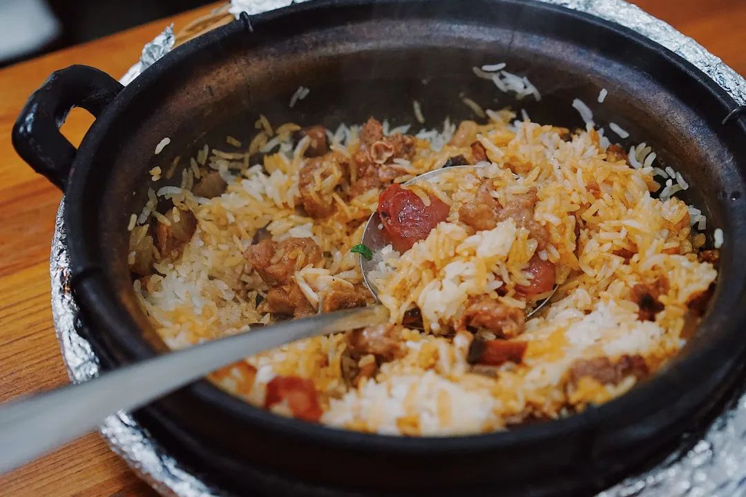 奇了怪了，究竟是什么宝地让广州老饕们也净爱往这钻？