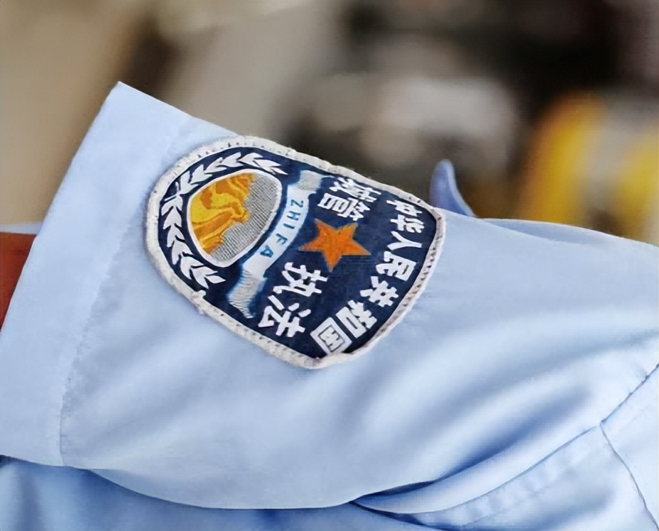 农妇洗衣服,农妇河边洗衣服引争议