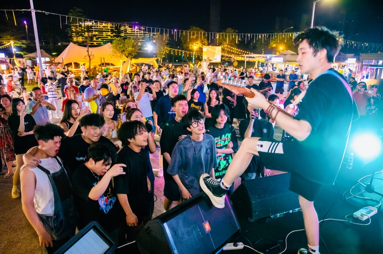 肇庆住哪里好,肇庆怀集夜生活