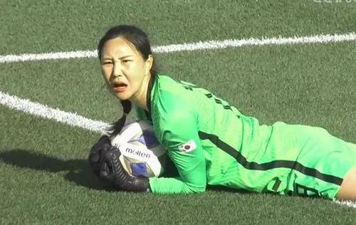 韩国女足门将金正美哪年入选女足,韩国女足门将金正美图片写真