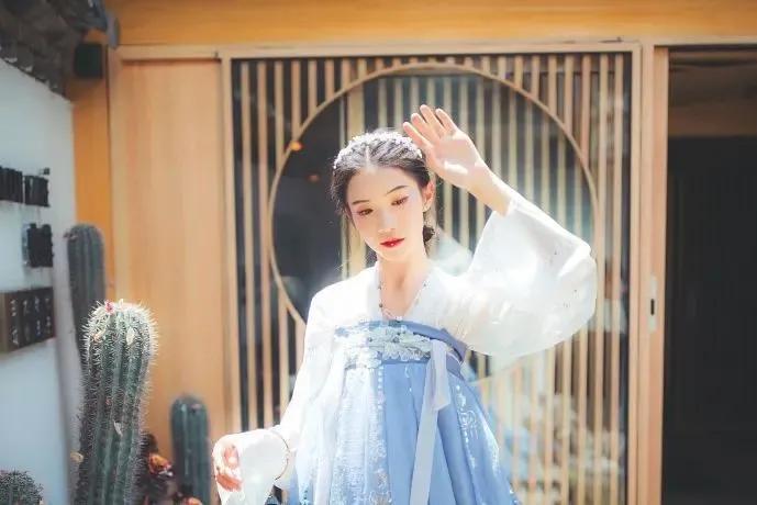 汉服小仙女的句子,汉服小仙女儿童版