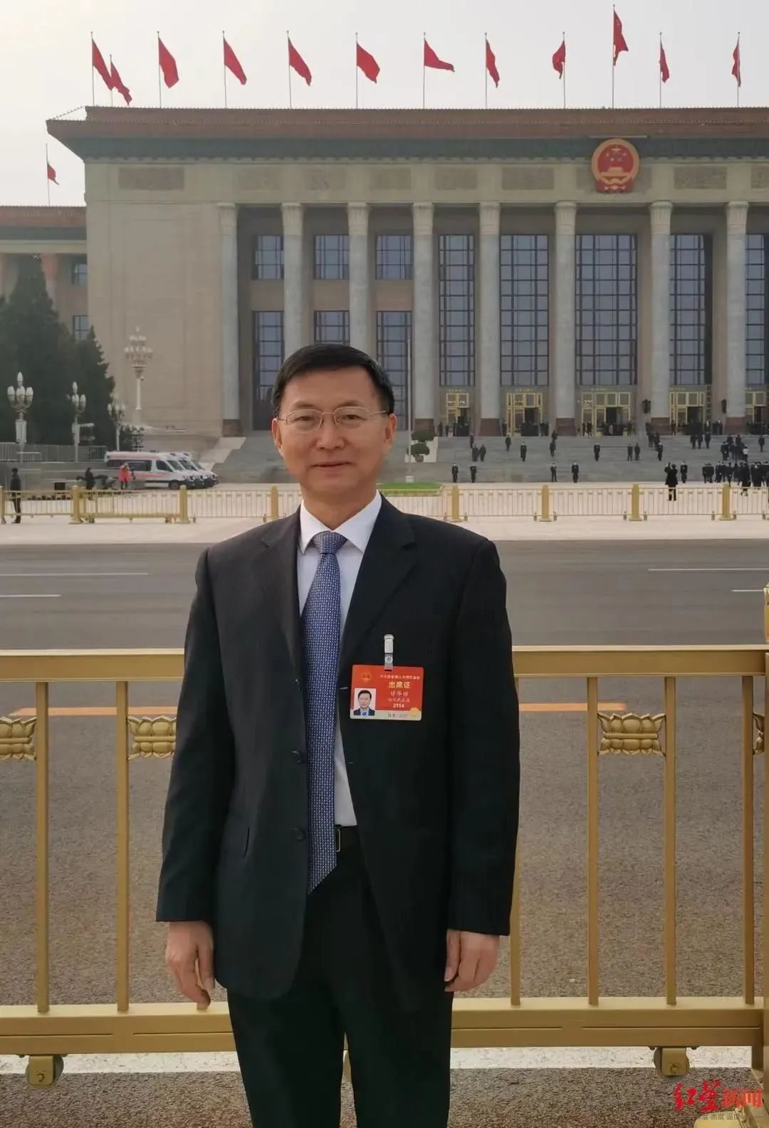 建议为第三孩提供免费教育,委员：建议为第三孩提供免费教育