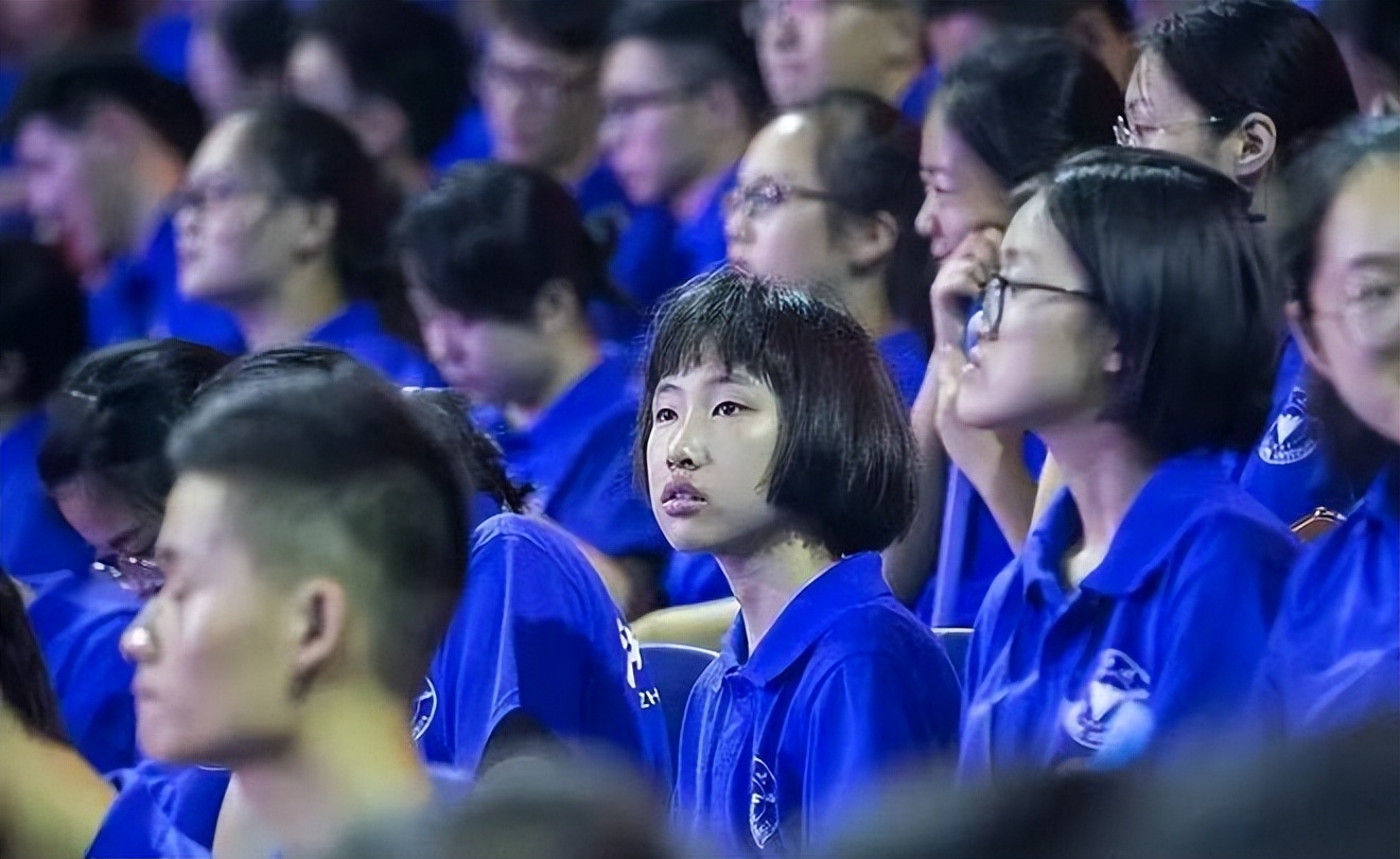 高考奇才陈舒音近况,陈舒音十二岁考上浙江大学