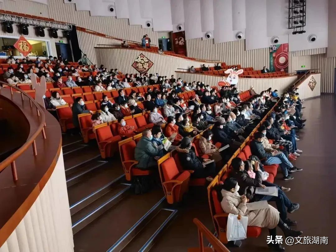 文艺展演第四站,丰富多彩的文艺演出现场