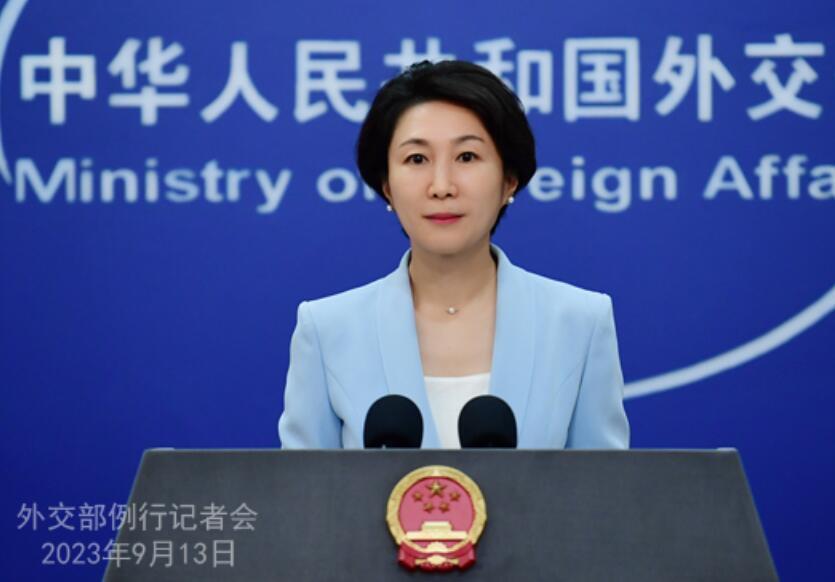 外交官驳斥美国关闭苹果手机,中方回应“禁用苹果手机”