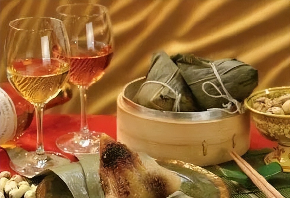 端午节粽子配红酒美味妙不可言,舌尖上的回忆端午节的粽子