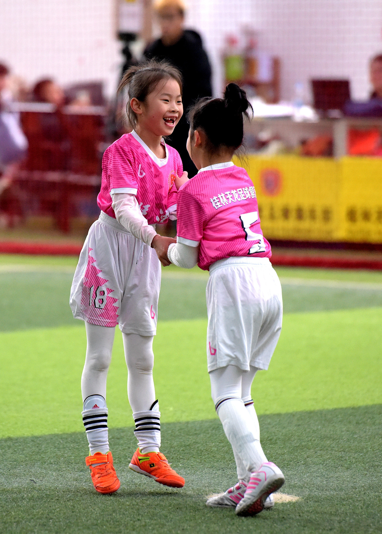 桂林翠竹小学足球赛,桂林市临桂区第一小学足球赛