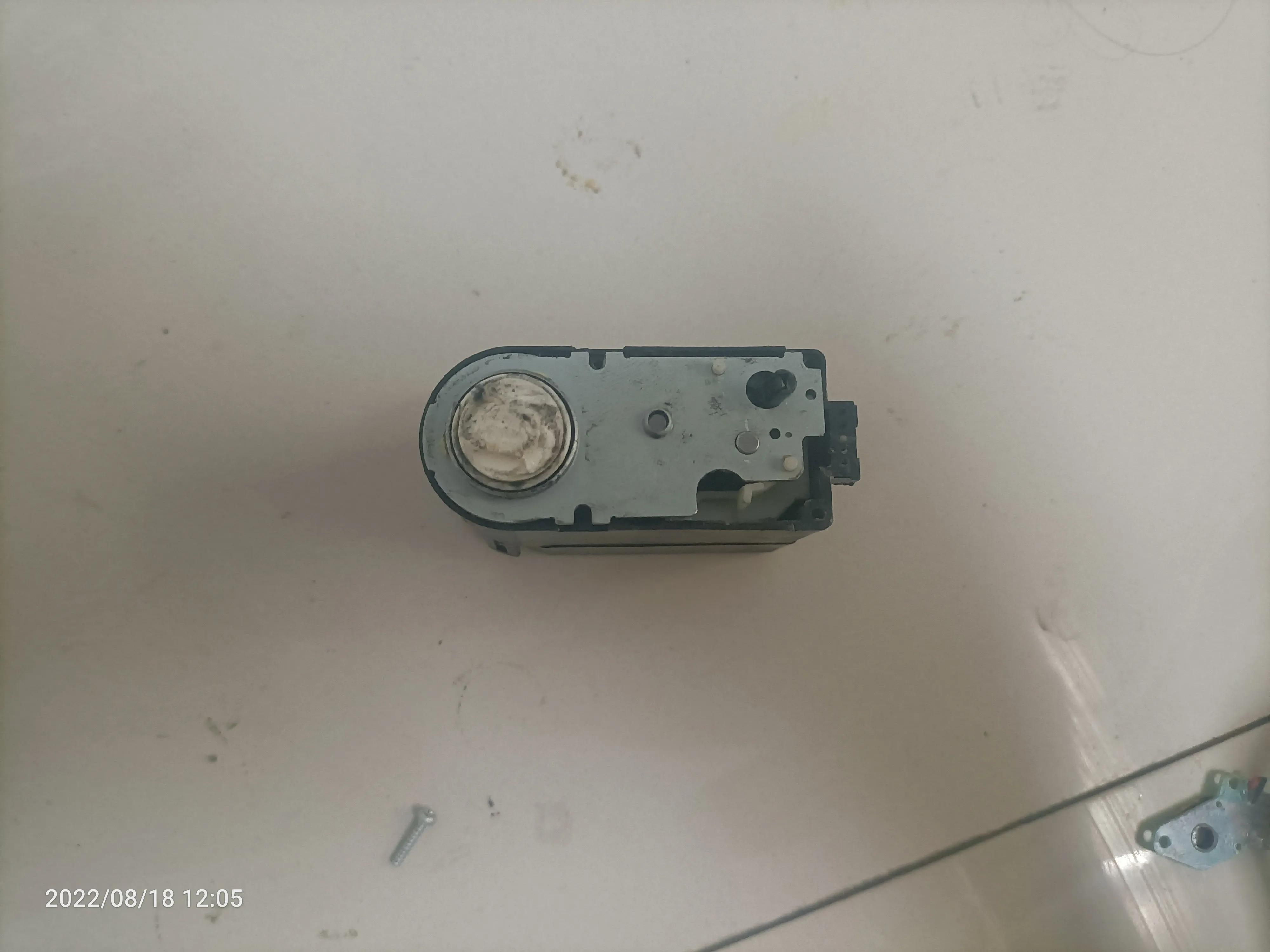 拆卸智能马桶盖的视频,智能马桶维修翻盖电机怎么拆卸