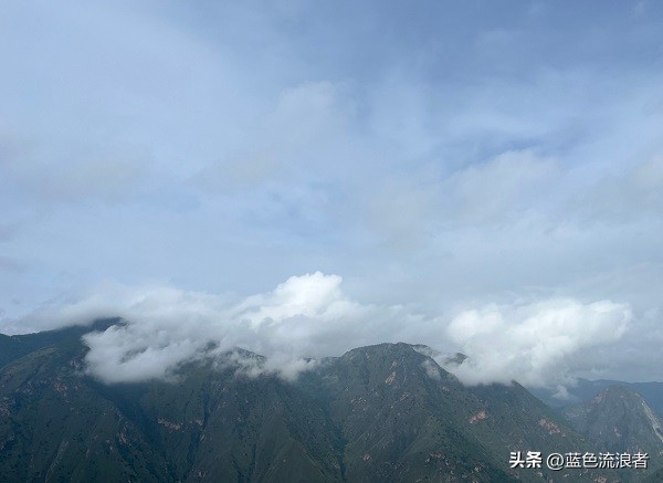 云南人口超过十万的乡镇有几个,云南省一个县多少万人