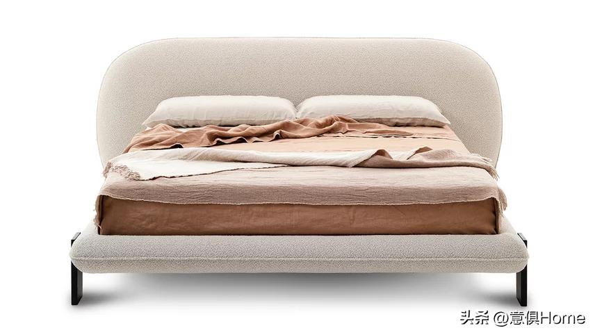 软包床最流行一款,比较温馨的软包床