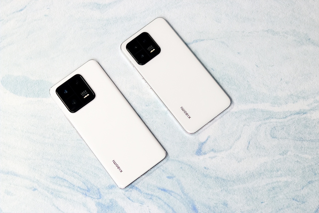 苹果旗舰和安卓旗舰怎么选,入门版iphone与安卓旗舰机怎么选