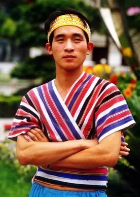 五十六个民族服饰排行榜,中华五十六个民族服饰大合集