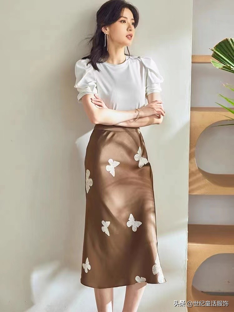 服装店感谢顾客暖心文案,服装店卖货文案高级感