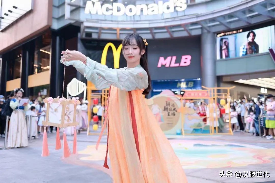 国风大赏汉服大型t台秀,汉服走秀国风大典最惊艳的汉服