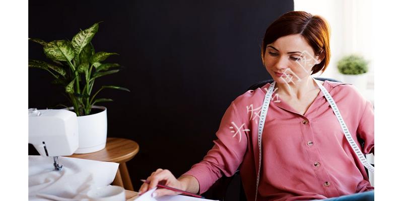 凤凰男母亲退出家族群：“红包你们发100，让我发8000，想得美”