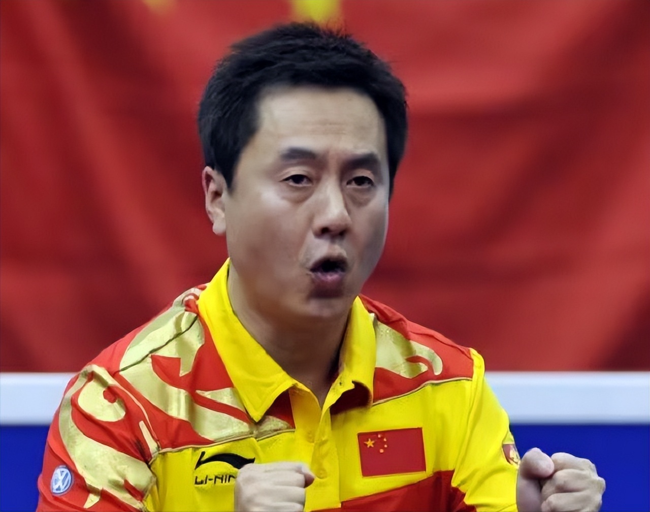 女乒教练施之皓，开除世界冠军郭跃引争议，娶小22岁弟子重回上海