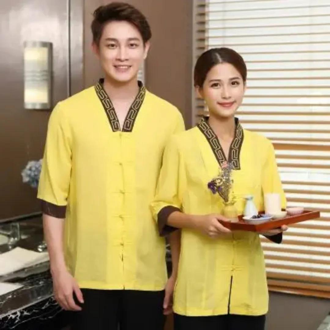 足浴城技师一月赚6万,90后小伙足浴店当技师