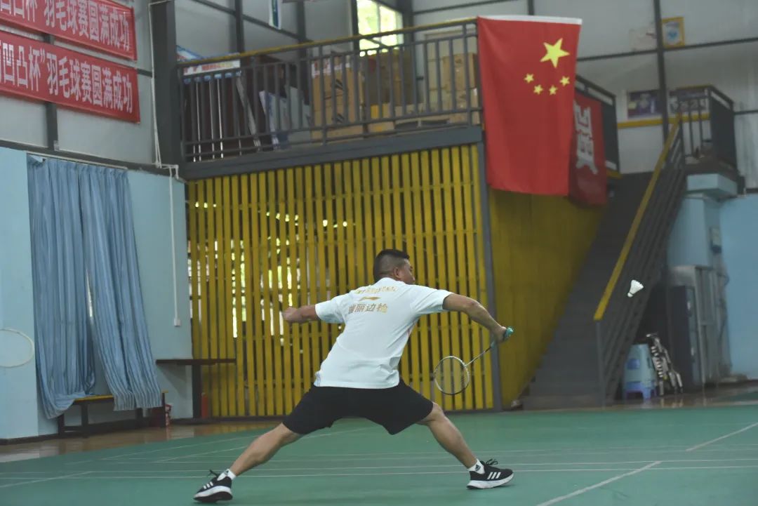 瑞丽边检国门,瑞丽口岸人员出入境通关流程指引