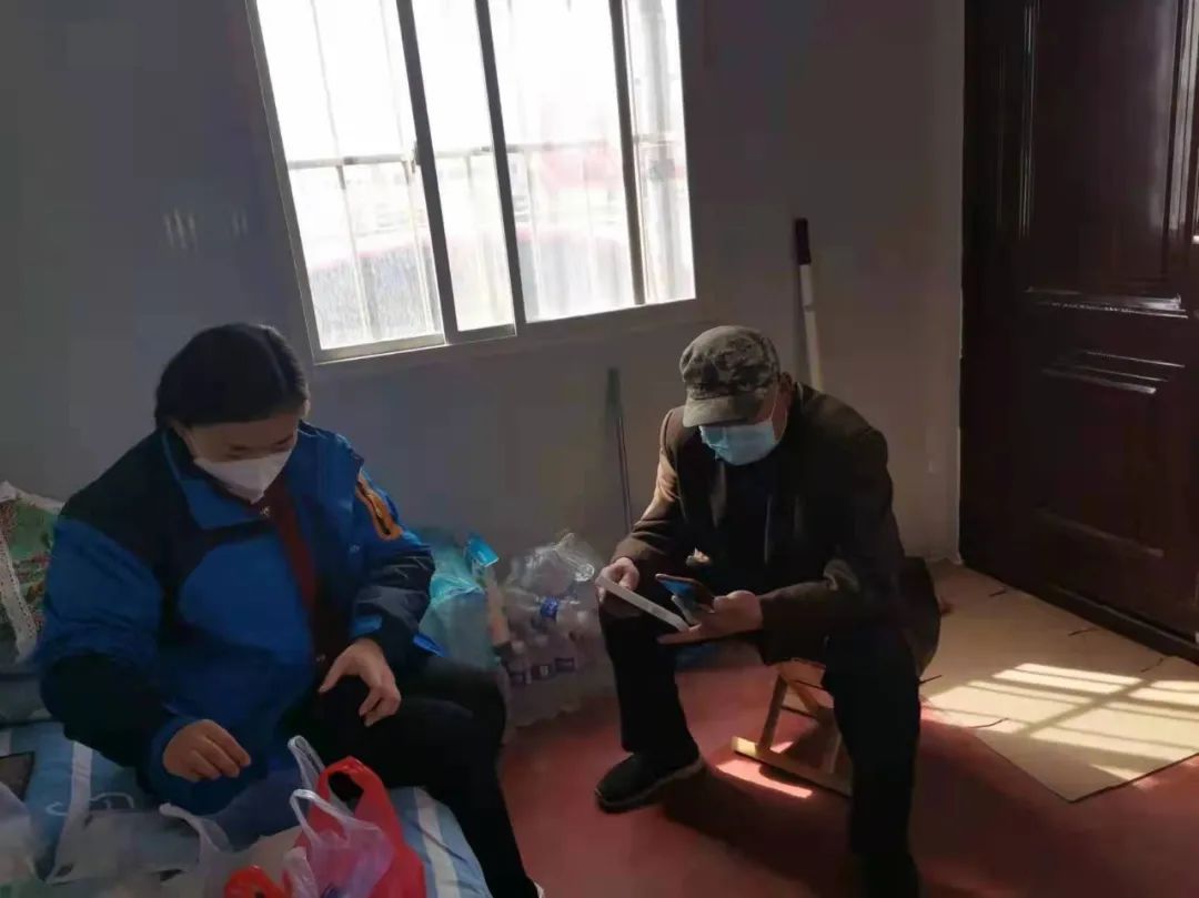 无棣县棣丰街道网格员化身药品配送员