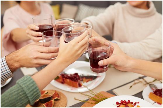 一喝酒脸就红的人为什么要远离,一喝酒脸就红的人酒喝多了