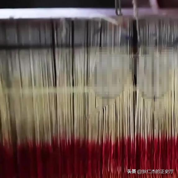 英国殖民时期女人,英国女性各时代穿着