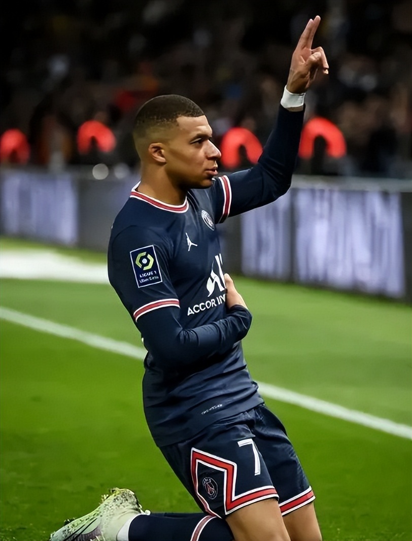 皇马为姆巴佩开1.8亿签字费,西甲皇马篮球直播