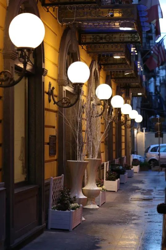 这座边陲小城才叫足球圣城99%人不知道的风景