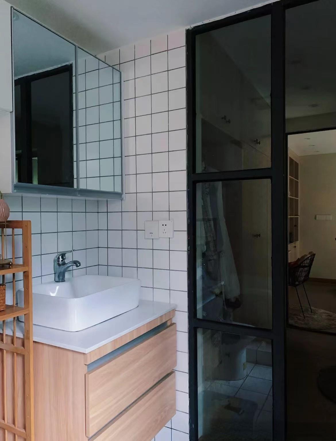 95后的男人独居生活,95后男生房子