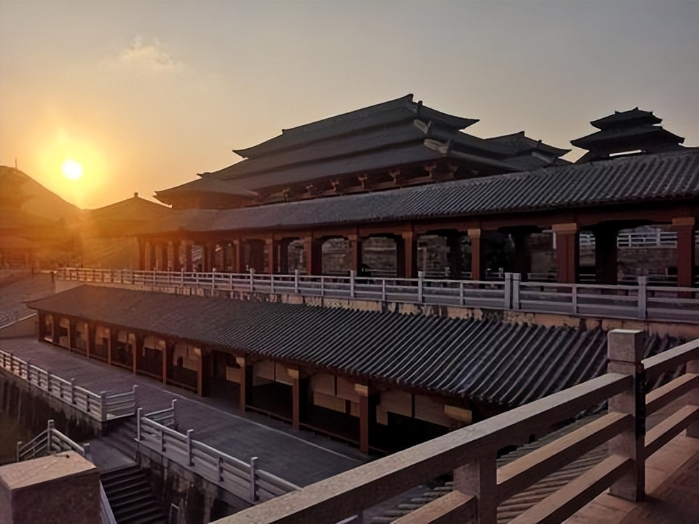 秦汉时期建筑的特点硬朗,先秦时期建筑特征及代表分析