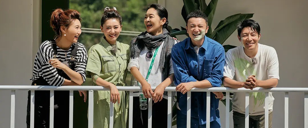 朱军正式复出,57岁朱军重返央视