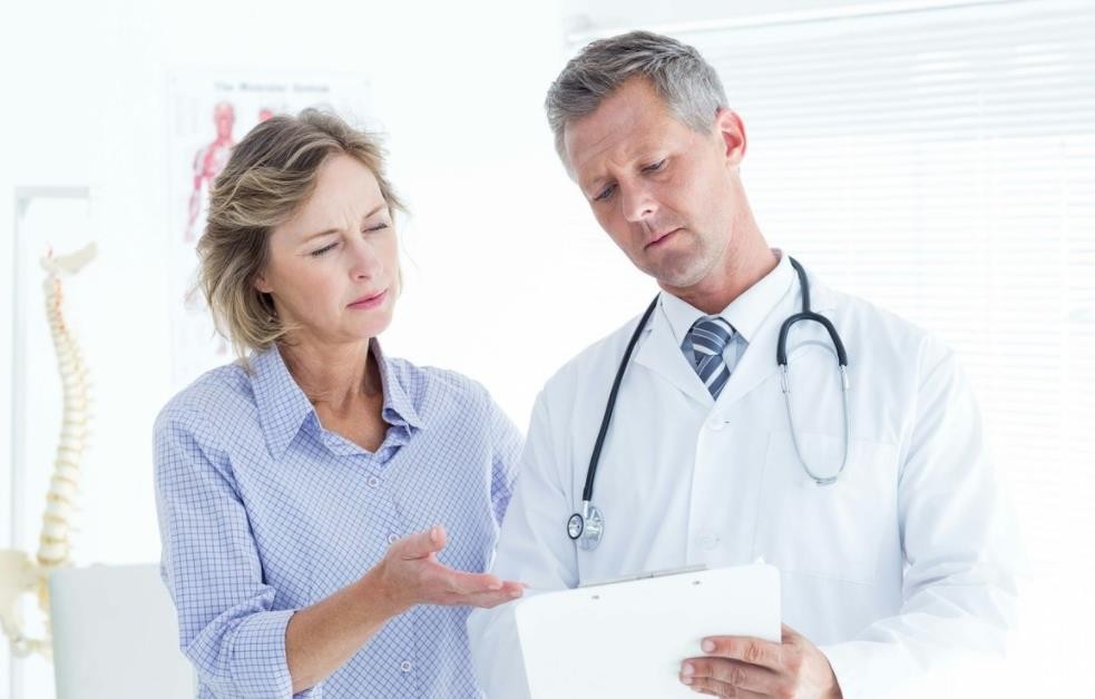 61岁老夫妻一周三次同房,干涩疼痛,用润滑液对身体有危害吗?