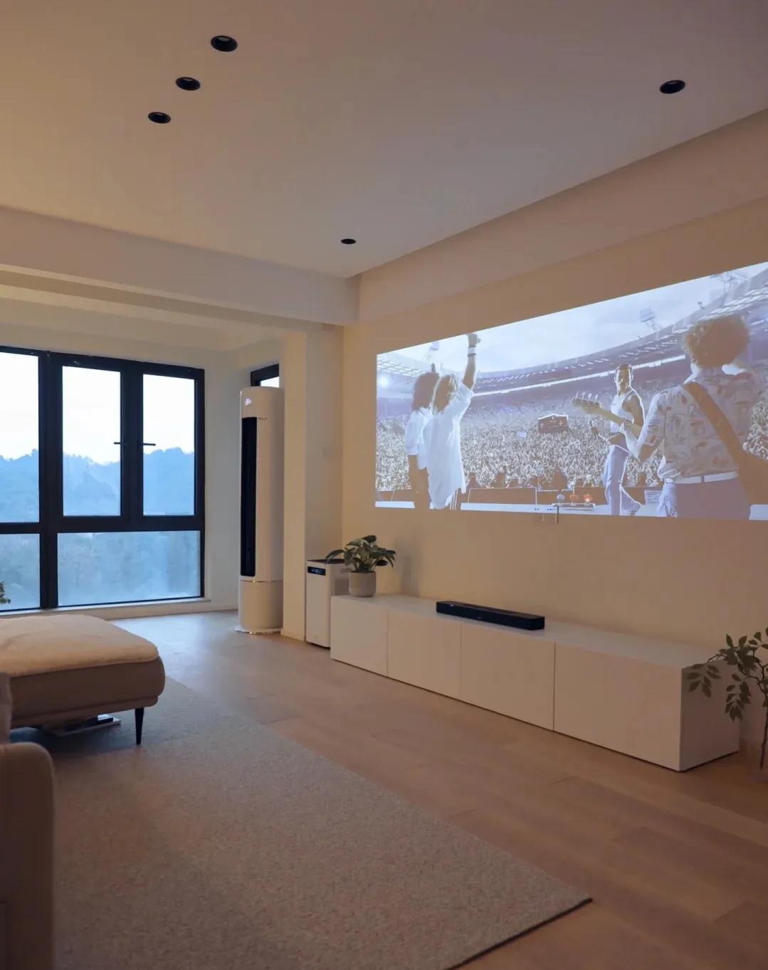 女子晒自家装修让人哭笑不得,女子晒出装修了一半的房子