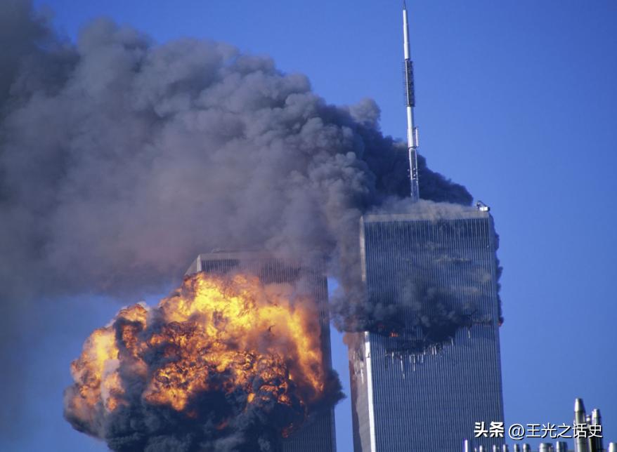 我不为911哭泣，因为我不是美国人；我也不会嘲笑911，因为我是人