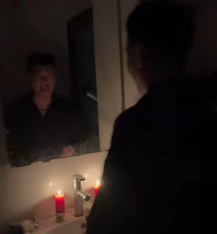 半夜路口烧香吃白饭,凌晨厕所里面削苹果,作死小伙终于要迎来报应