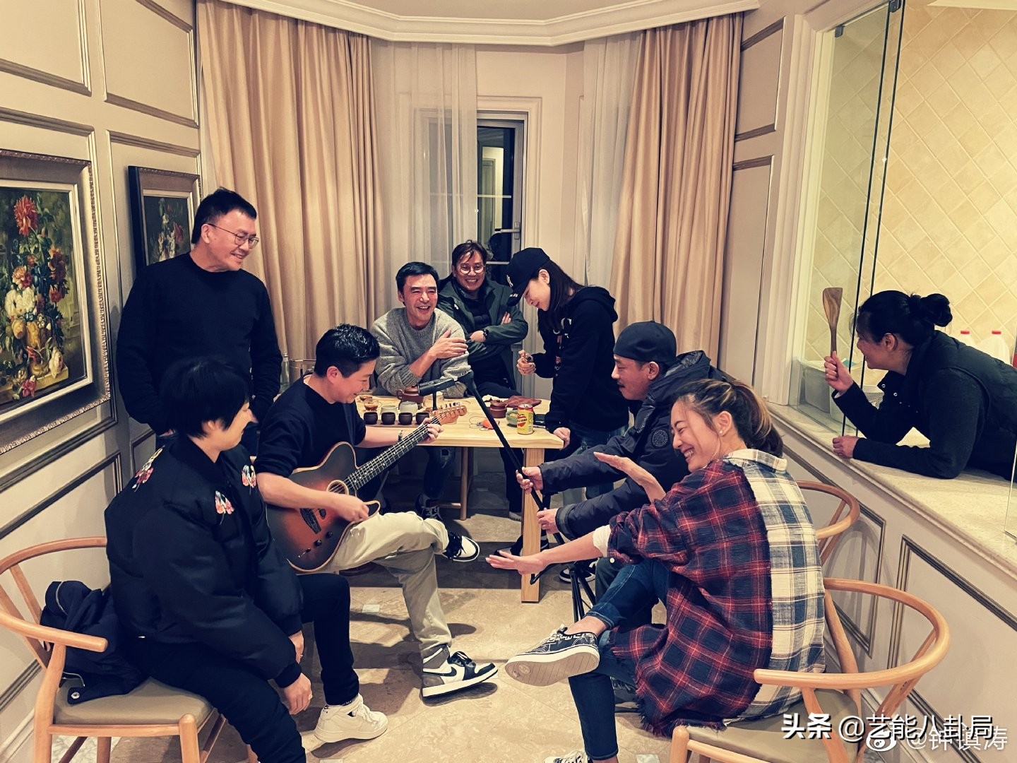 迁居内地的港台明星,大陆定居的10位香港明星